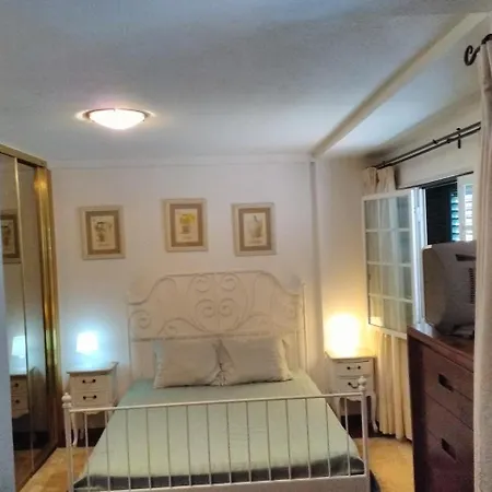 Lisbonhouse בית הארחה 5*