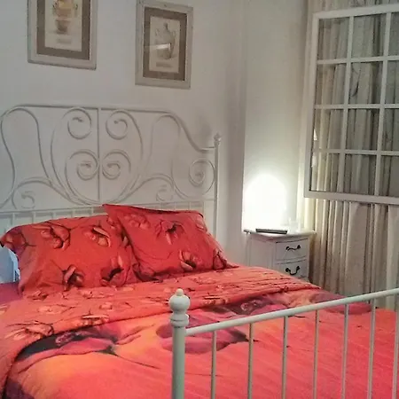 Lisbonhouse בית הארחה 5*